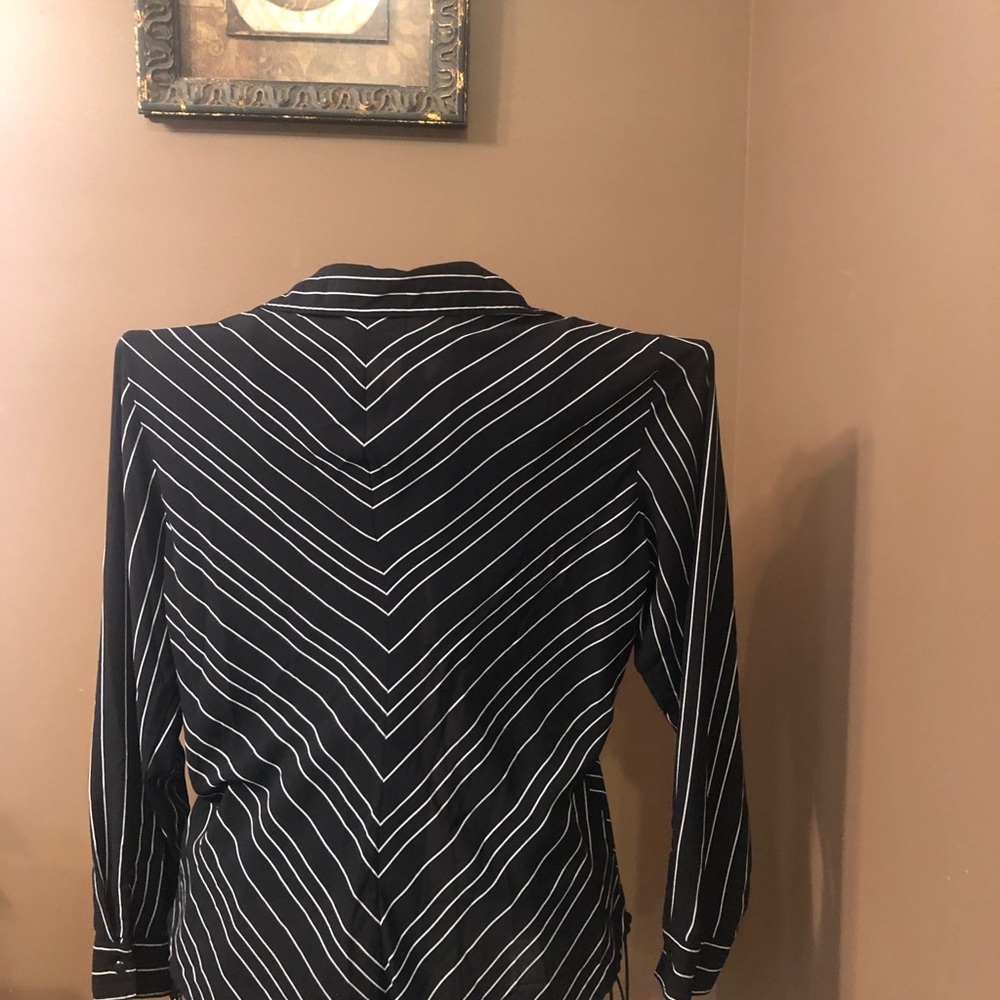 Top - Picture 3 of 3